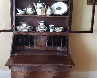 Royal Doulton "Carlyle" China for sale.  Secretary NOT FOR SALE