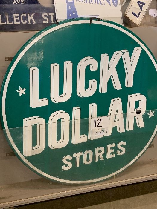 Lucky dollar stores sign