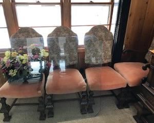 dining room chairs