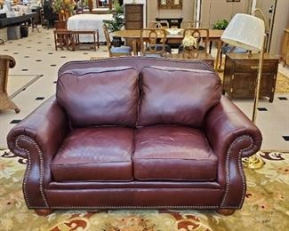 This Broyhill leather loveseat is in excellent condition!