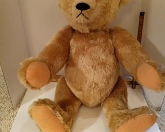 Steiff Bear. X-Large