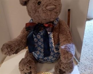 Gund Bear. Artist Rita Jukdliss Raiffe 350/500