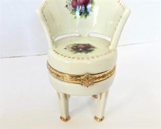 Small trinket box