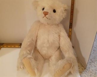 Steiff Limited Edition 1988-89. Large white bear with brown nose