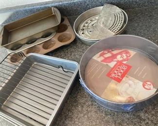 Misc bakeware and pans