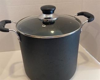 Large stock pot