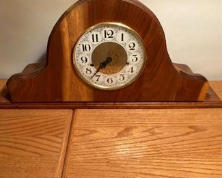 Large Mantle Clock w key