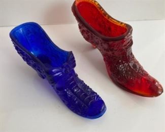 Collectilbe Shoes. Variety of Porcelain, Glass, Wood, Ceramic and plastic. Vintage and modern. Various sizes and shapes!