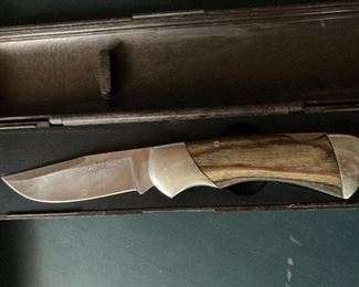 Nieto knife with box and case