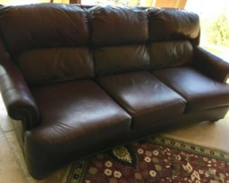MAROON QUALITY LEATHER SOFA
