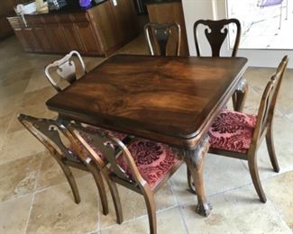 MATCHING ANTIQUE WOOD DINING TABLE AND CHAIRS