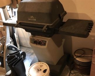 BAR B QUE GRILL
