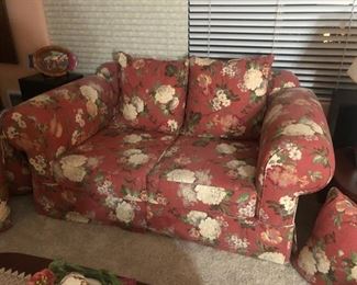 Floral Love Seat 