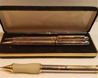 Pierre Cardin Pen/Pencil Set plus Extra Mechanical Pencil ~ Silver & Gold Tone bodies & black velvet case included
