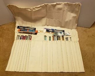 Roll & Go Knitting Needle Set