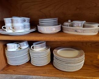  Mikasa Intaglio Meadow Sun Dish Set