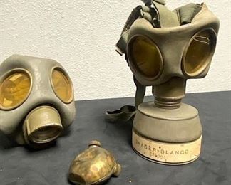 043 WWII Gas Masks  Russian Double Gun Oil Can