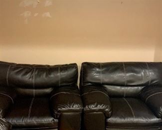 2 Leather Gaming Chairs