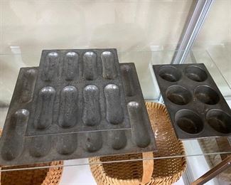Kitchenware/Muffin Pans
