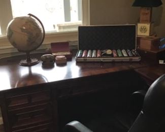 Corner Desk / vintage globe misc.