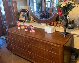 GREAT MID CENTURY MODERN  CHEST WITH MIRROR BY ETHAN ALLEN