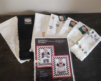 Hand Towels for Cross Stitch and Mr. and Mrs. Piggy Kit