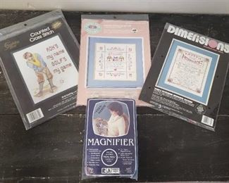 (3) Cross Stitch Patterns and Magnifier