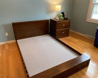 Full bed and matching small chest 