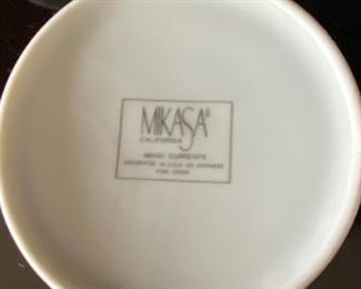12 mikasa cups and saucers