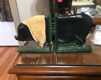 Cast iron pig bookends