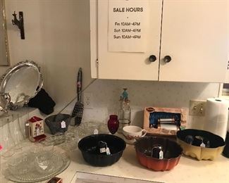 Kitchenware &  bundt pans