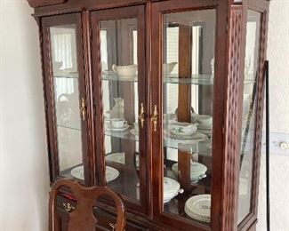 China hutch (items in hutch NOT FOR SALE)
