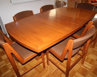$1100. Art Furn Denmark dining table, 6 chairs and leaves.
