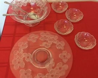 Beautiful Etched Floral Glass Serving Set
