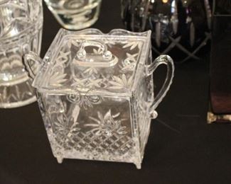 Crystal jar with lid