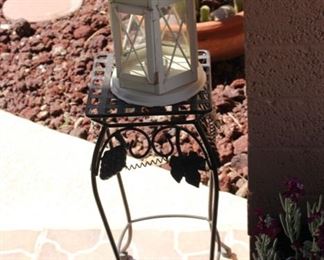 More metal patio decor