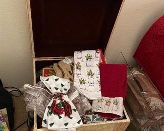 Plenty of napkins, tablecloths, placemats