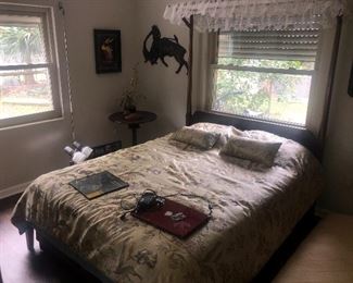 another view of the bed