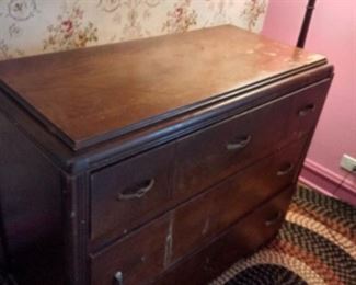 antique - chest of drawers in bedroom set (2 of 3)