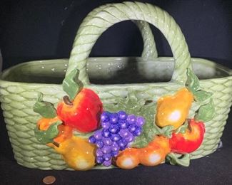 ceramic fruit basket 