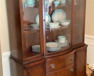 DREXEL CURVED GLASS CHINA CABINET