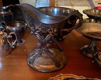 Antique silver (plate) - super COOL gravy dish in stand