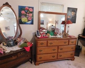 Maple Dresser and Mirror, Chridtmas