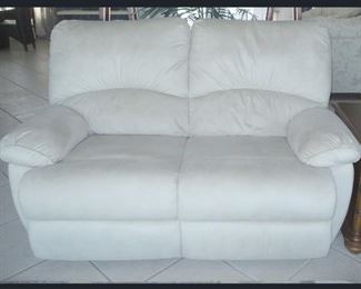 Comfy Love Seat with Recliners; has a matching Sofa with Recliners