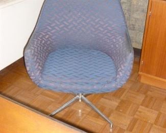 Mid-Century Desk/Office chair