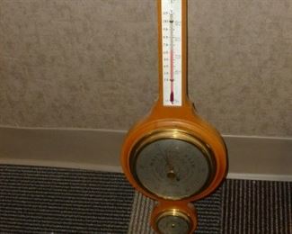 Barometer/thermometer