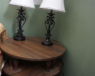 lamps, round tier table