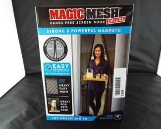 Magic mesh hands-free screen door deluxe.
