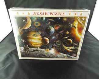 Jigsaw puzzle 1000 pcs outer space theme.