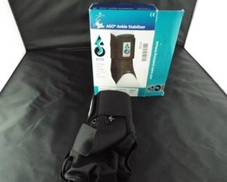 Med spec ASO ankle stabilizer. Size Small.